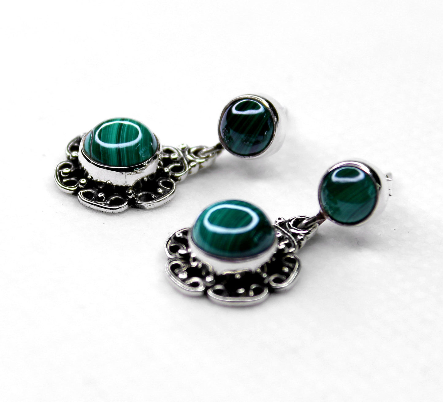 MALACHITE SILVER EARRING (5.5 GM)