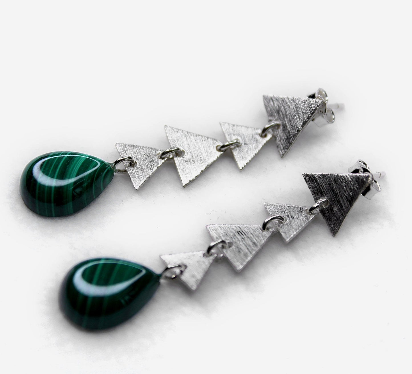 MALACHITE SILVER EARRING (5.8 GM)