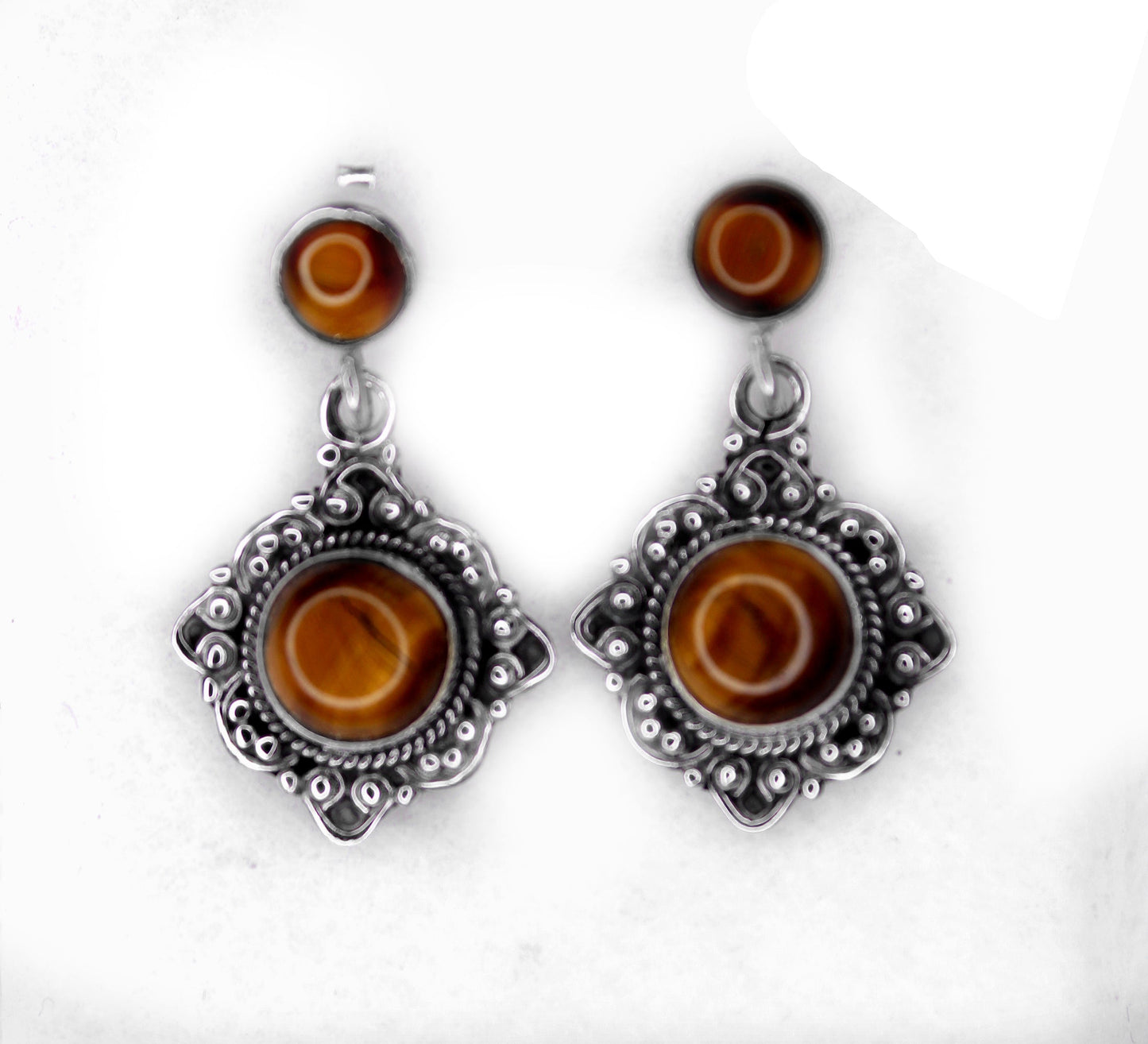 TIGER EYE SILVER EARRING (6.1 GM)