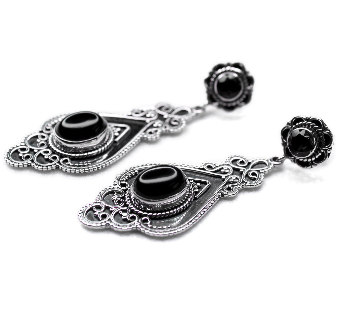 BLACK ONEX SILVER EARRING 001 (10GM)